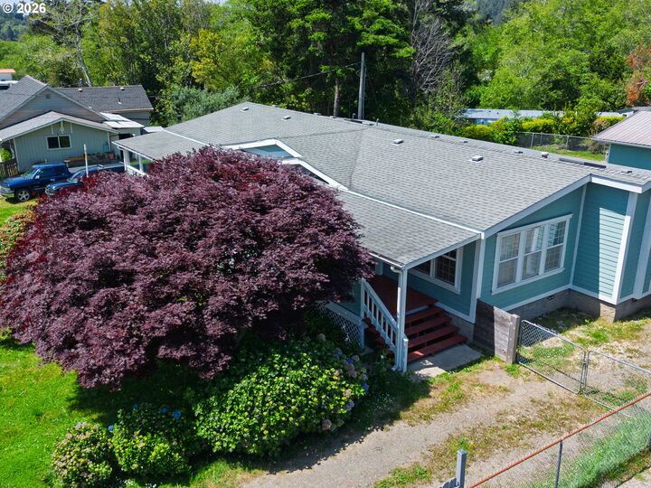 Property Photo:  97931 Court St  OR 97415 