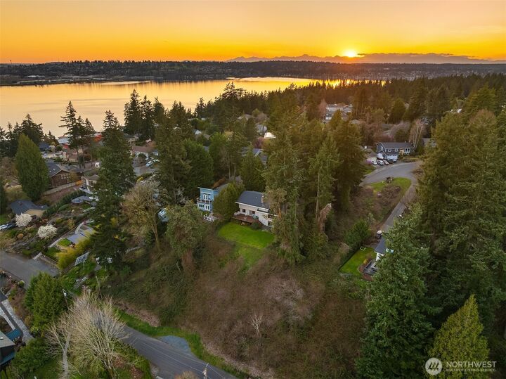 Property Photo: 11312 83rd Place NE WA 98034