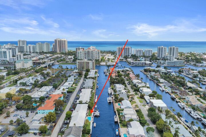 Property Photo:  2820 NE 30th Street Unit 2  FL 33306 