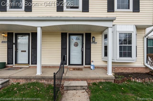 Property Photo: 37305 Glenbrook Drive MI 48036