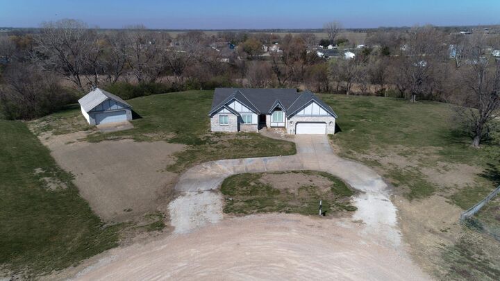 Property Photo:  2926 W 59th Cir N  KS 67204 