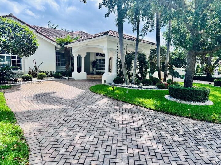 Property Photo: 9494 SW 125th Ter FL 33176