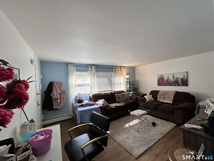 Property Photo:  2756 Madison Avenue 1A  CT 06606 