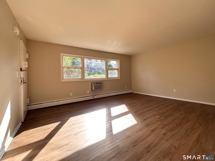 Property Photo: 2756 Madison Avenue 1A CT 06606
