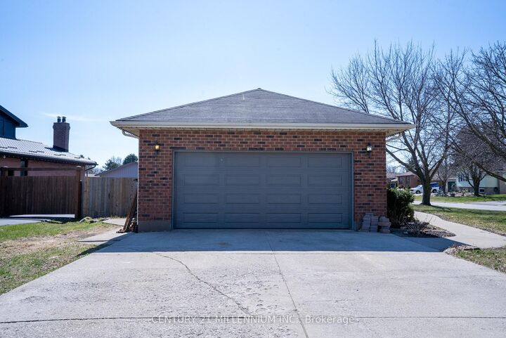 Property Photo:  17 Ross Street  ON N0E 1Y0 