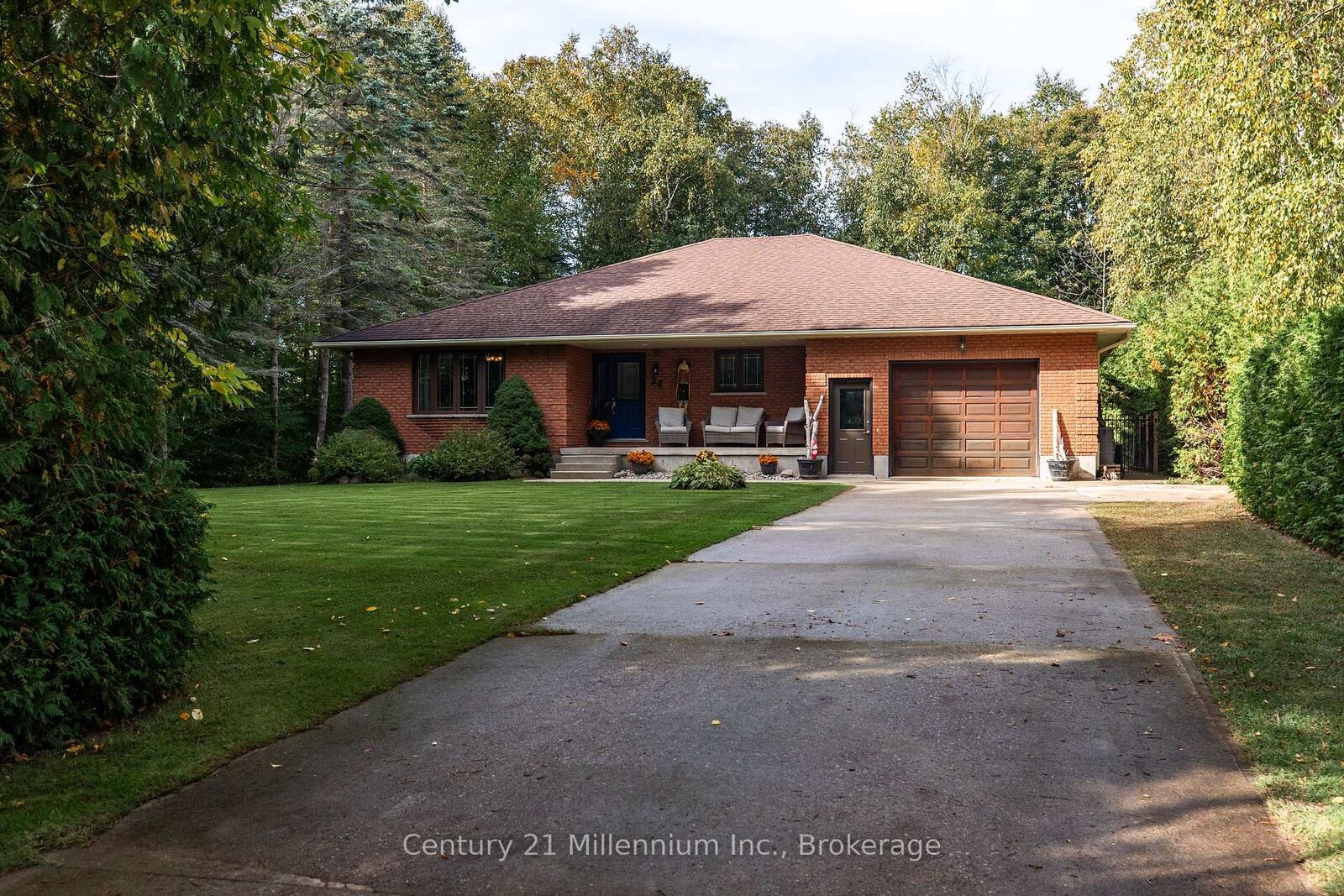 Property Photo: 34 Southampton Parkway ON N0H 2G0