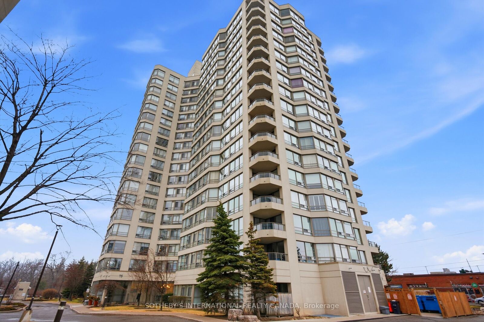 Property Photo: 75 King Street E 1609 ON L5A 4G5