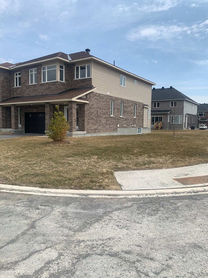 Property Photo: 2 Wylie Way ON K7C 0C4