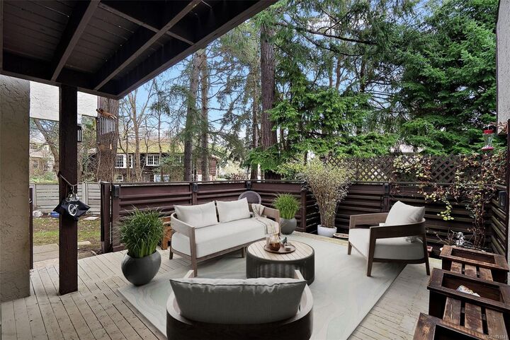 Property Photo:  897 Admirals Rd 13  BC V9A 2P1 