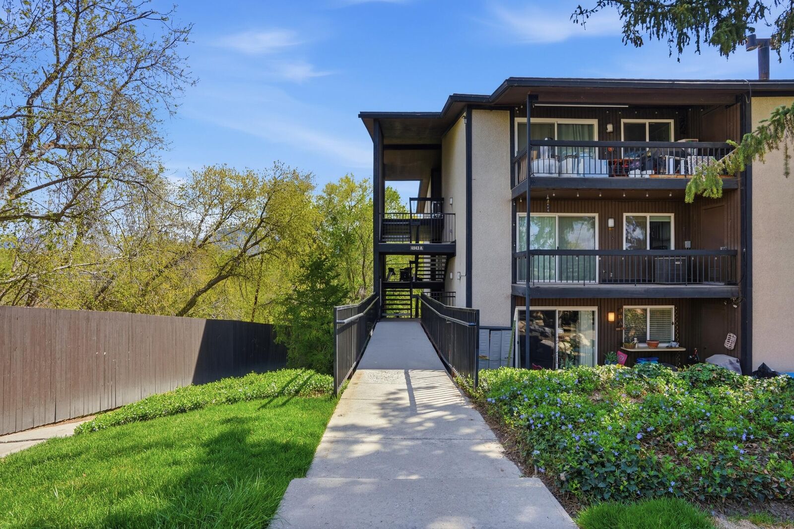 Property Photo: 4943 S Eastridge Ln 131 UT 84117