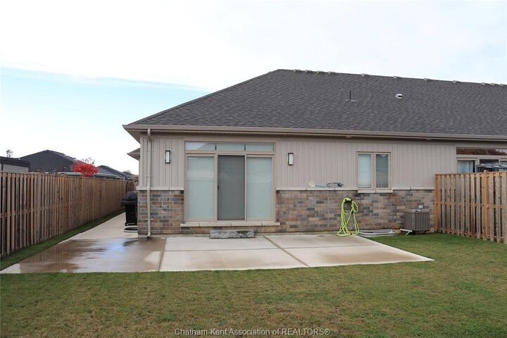 Property Photo: 2 Delft Court ON N0P 1A0