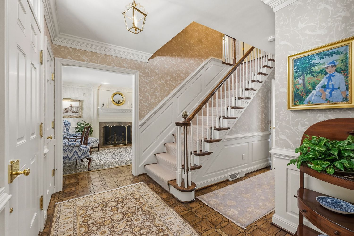 Property Photo:  