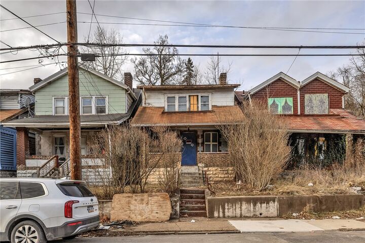 Property Photo:  1615 Montier St  PA 15221 