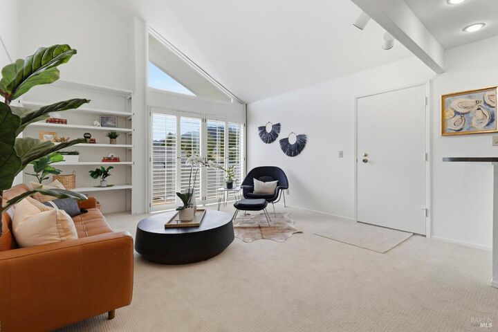 Property Photo: 186 Larkspur Plaza Drive CA 94939