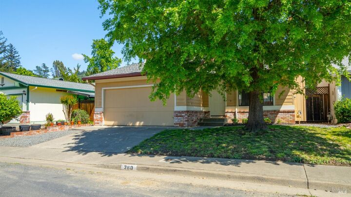 Property Photo:  360 Raven Court  CA 95448 