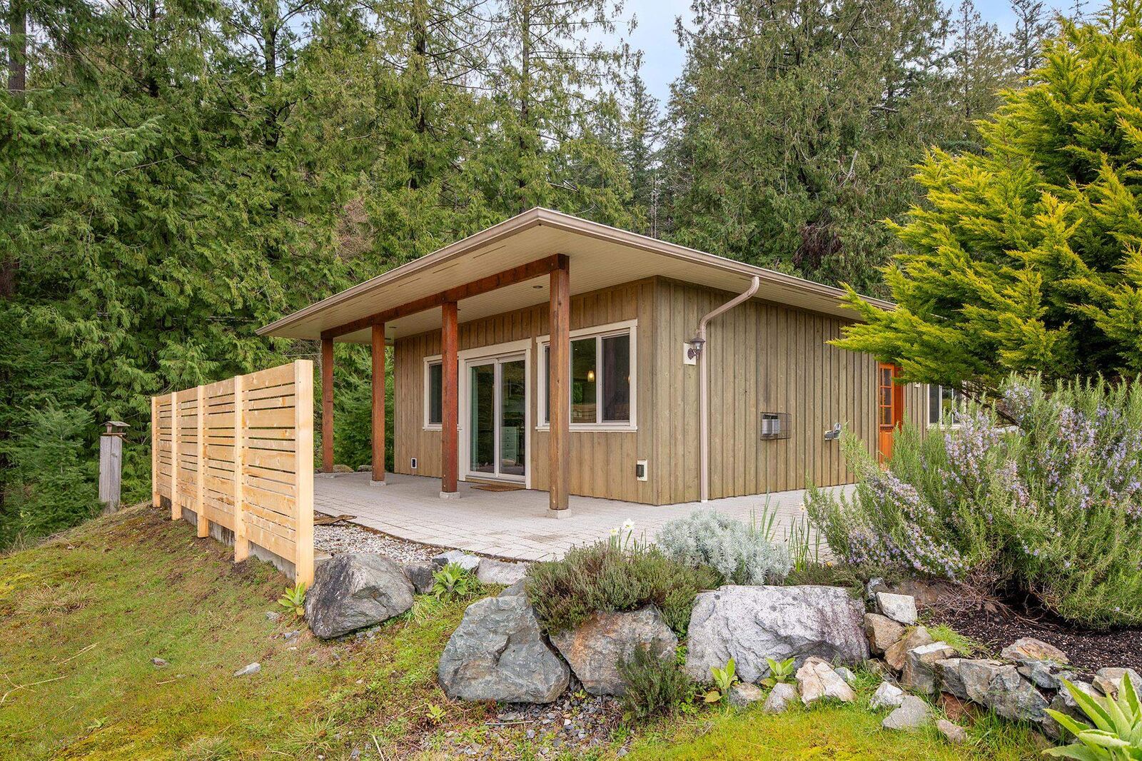 Property Photo: 879 Seymour Bay Drive BC V0N 1G1
