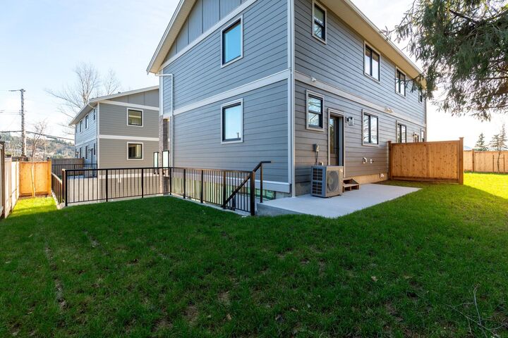 2469 Beck Road — photo 1