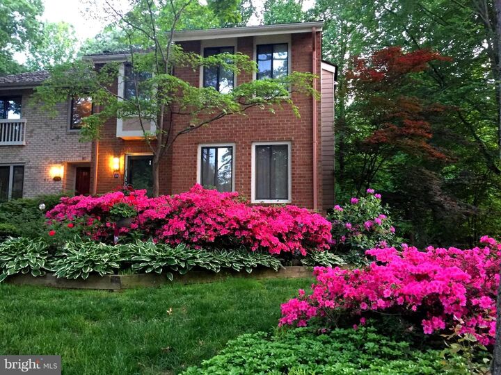 Property Photo: 2024 Swans Neck Way VA 20191