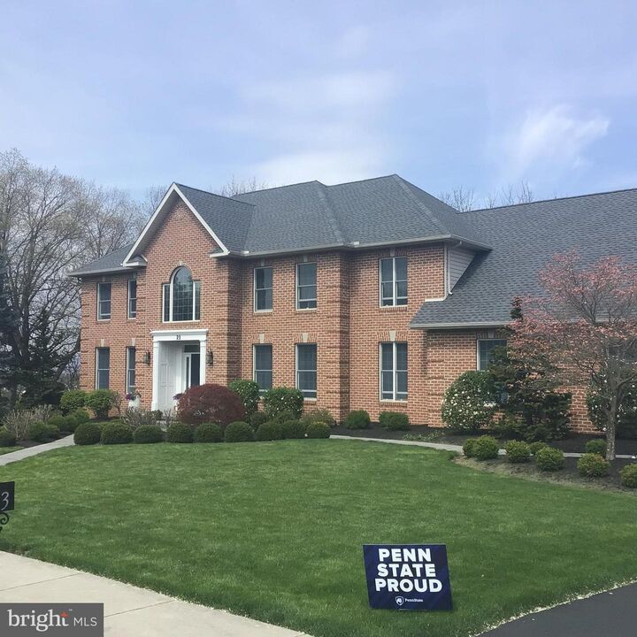 Property Photo:  23 Emlyn Lane  PA 17055 