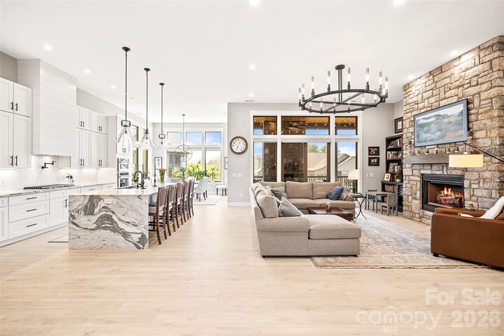 Property Photo:  480 Daniel Circle Drive  NC 28759 