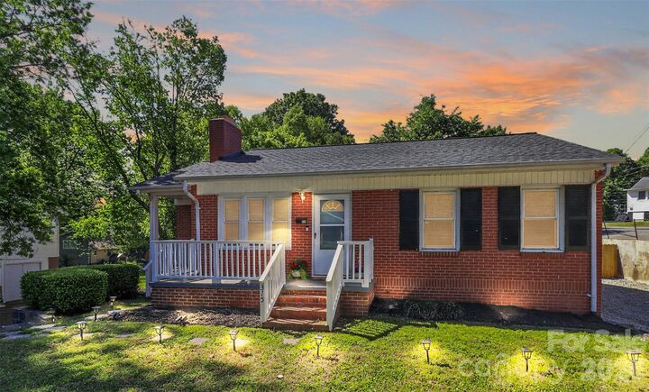 Property Photo:  315 E 4th Avenue  NC 28054 