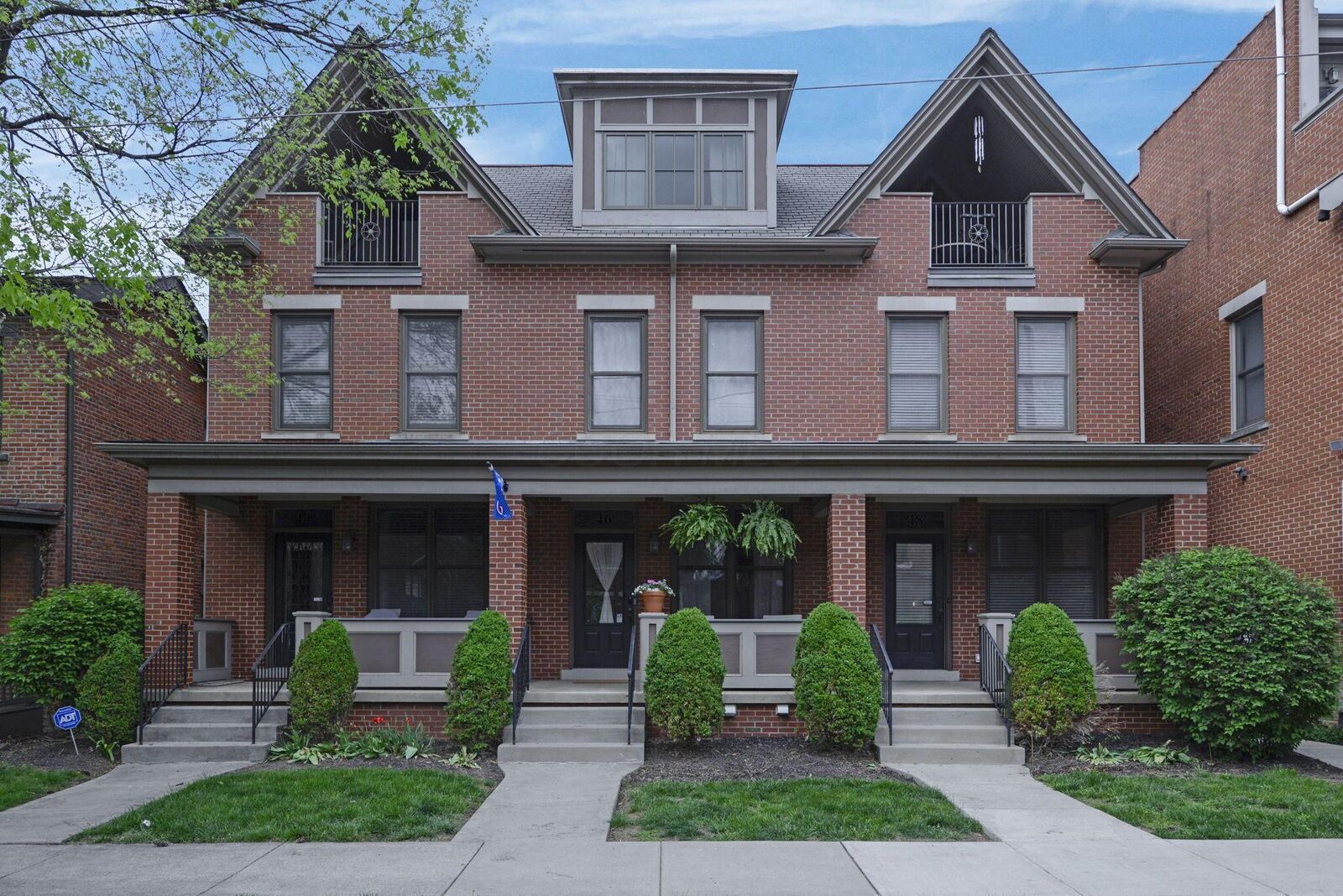 Property Photo:  46 E Russell Street  OH 43215 