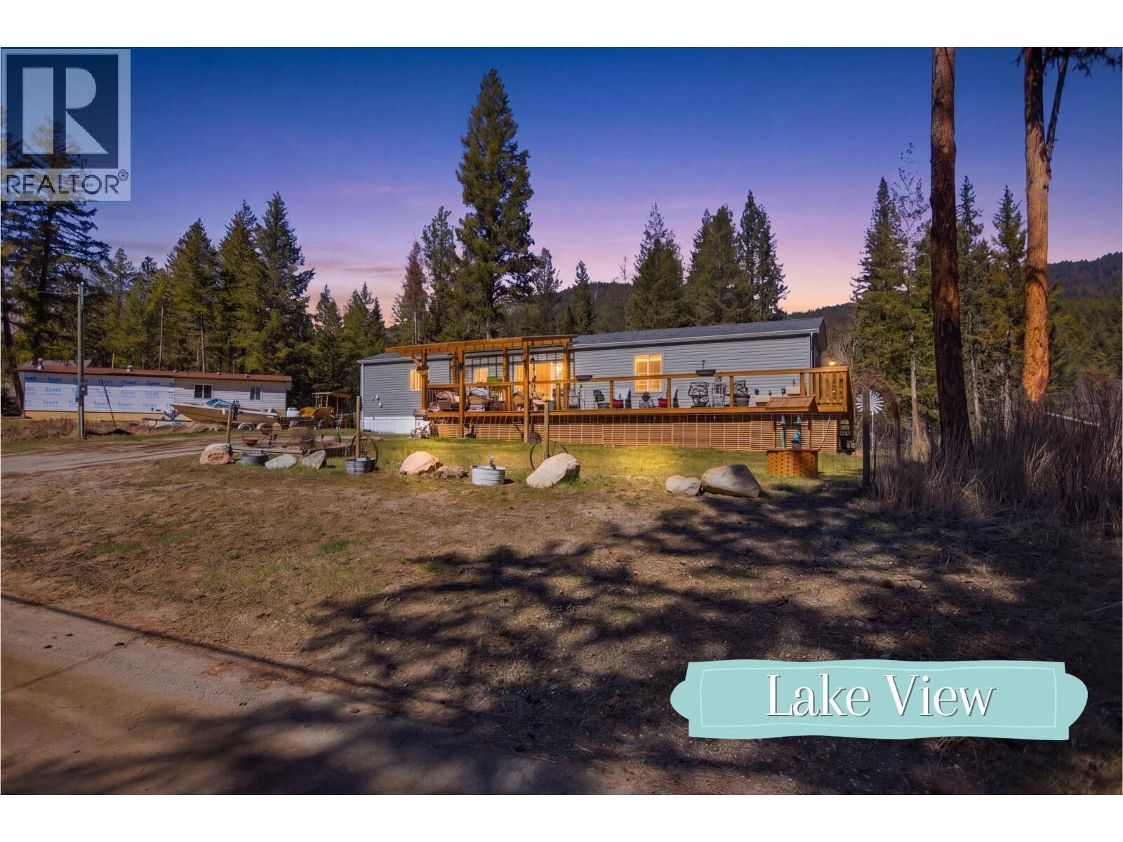 Property Photo:  2263 Ojibway Road  BC V2H 1P1 