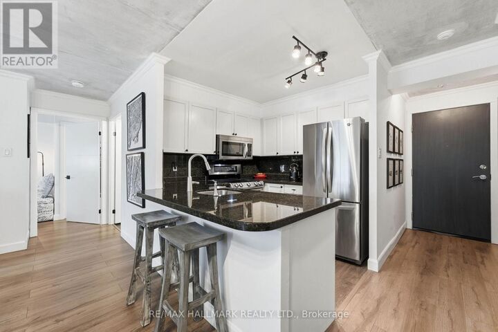 Property Photo:  600 Queens Quay West 705  ON M5V 3M3 