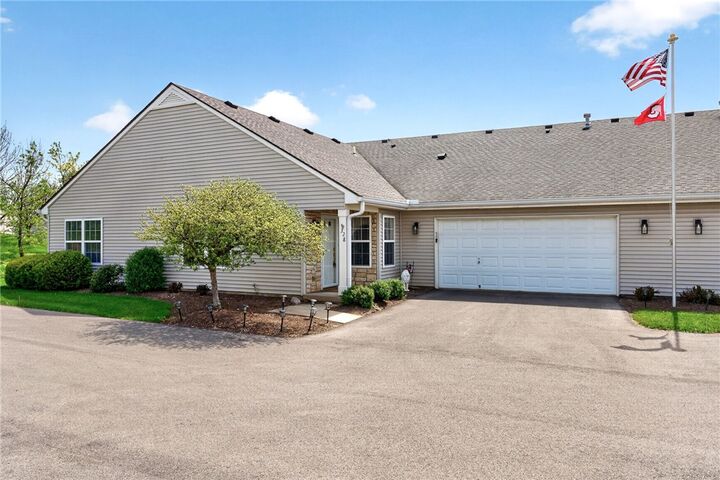 Property Photo:  328 Bending Branch Lane  OH 45342 
