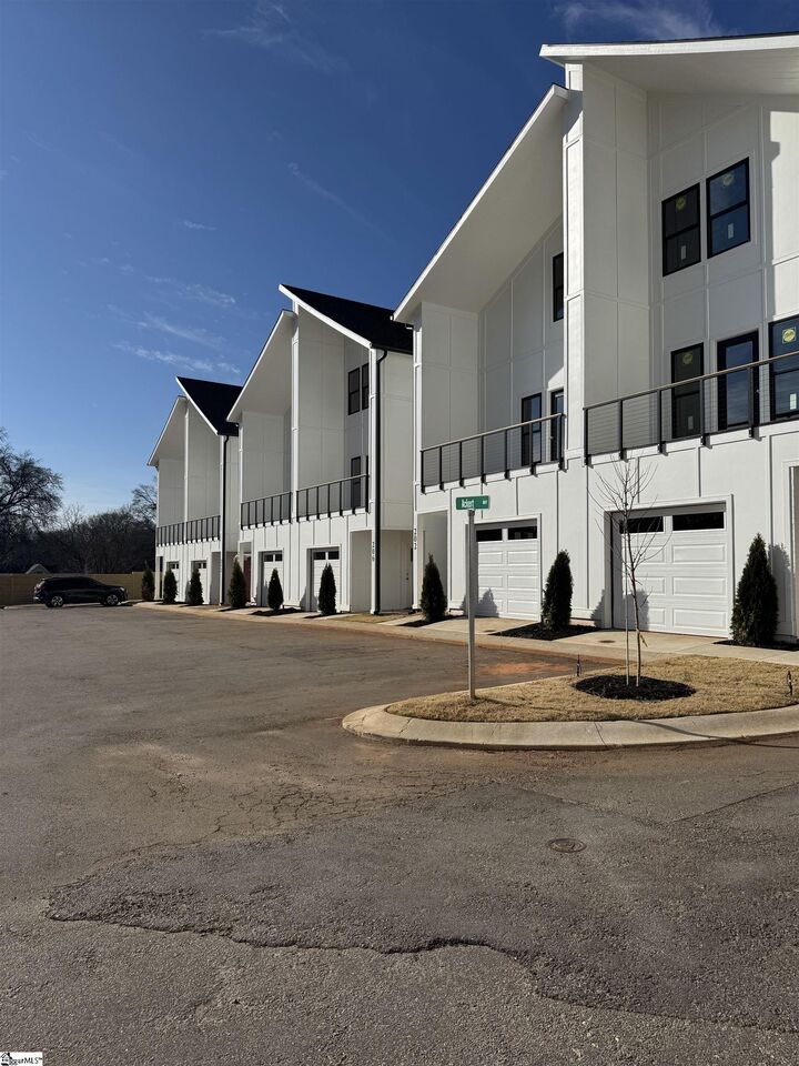 Property Photo:  208 Ackert Way  SC 29605 