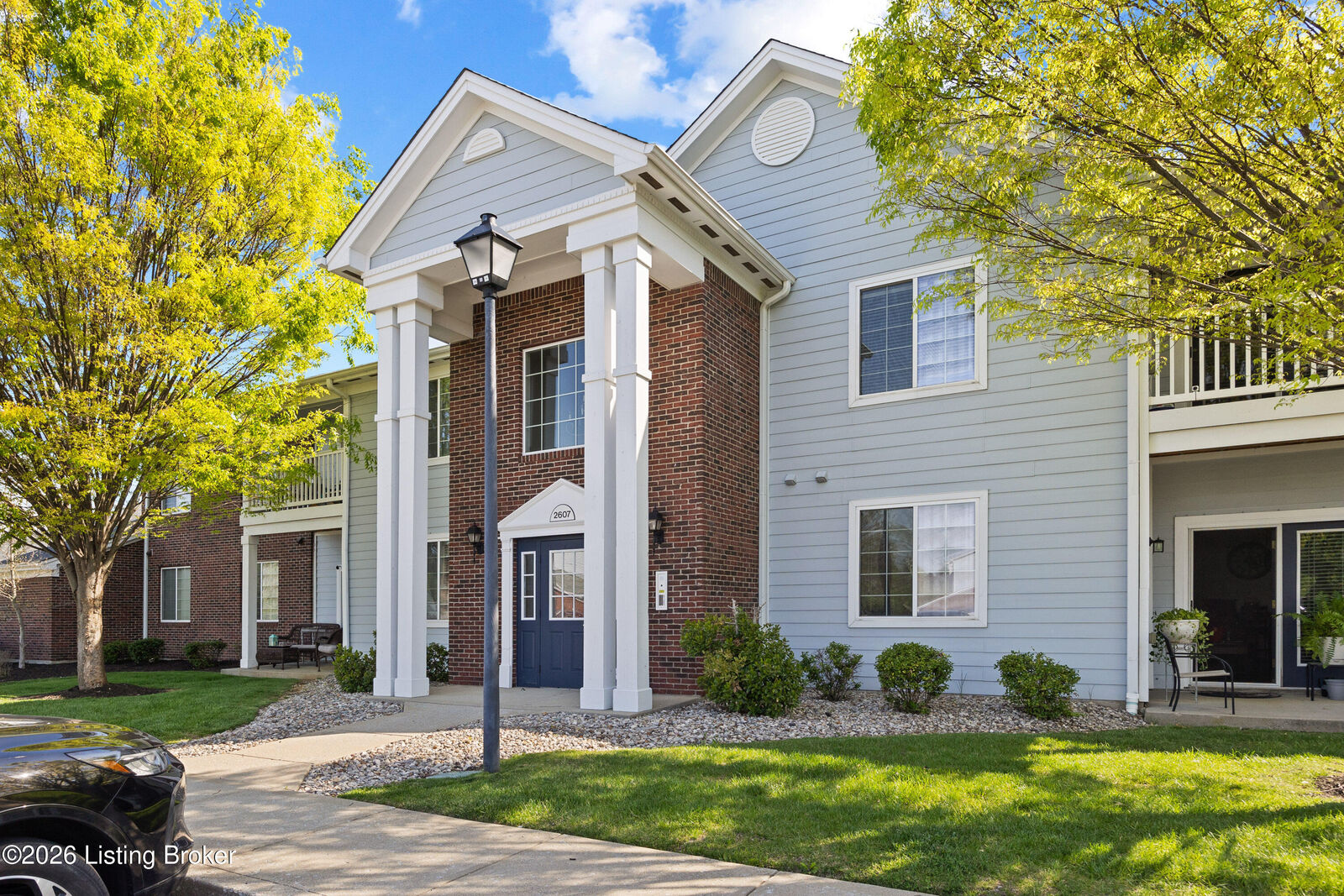 Property Photo:  2607 Bradford Commons Dr 204  KY 40299 