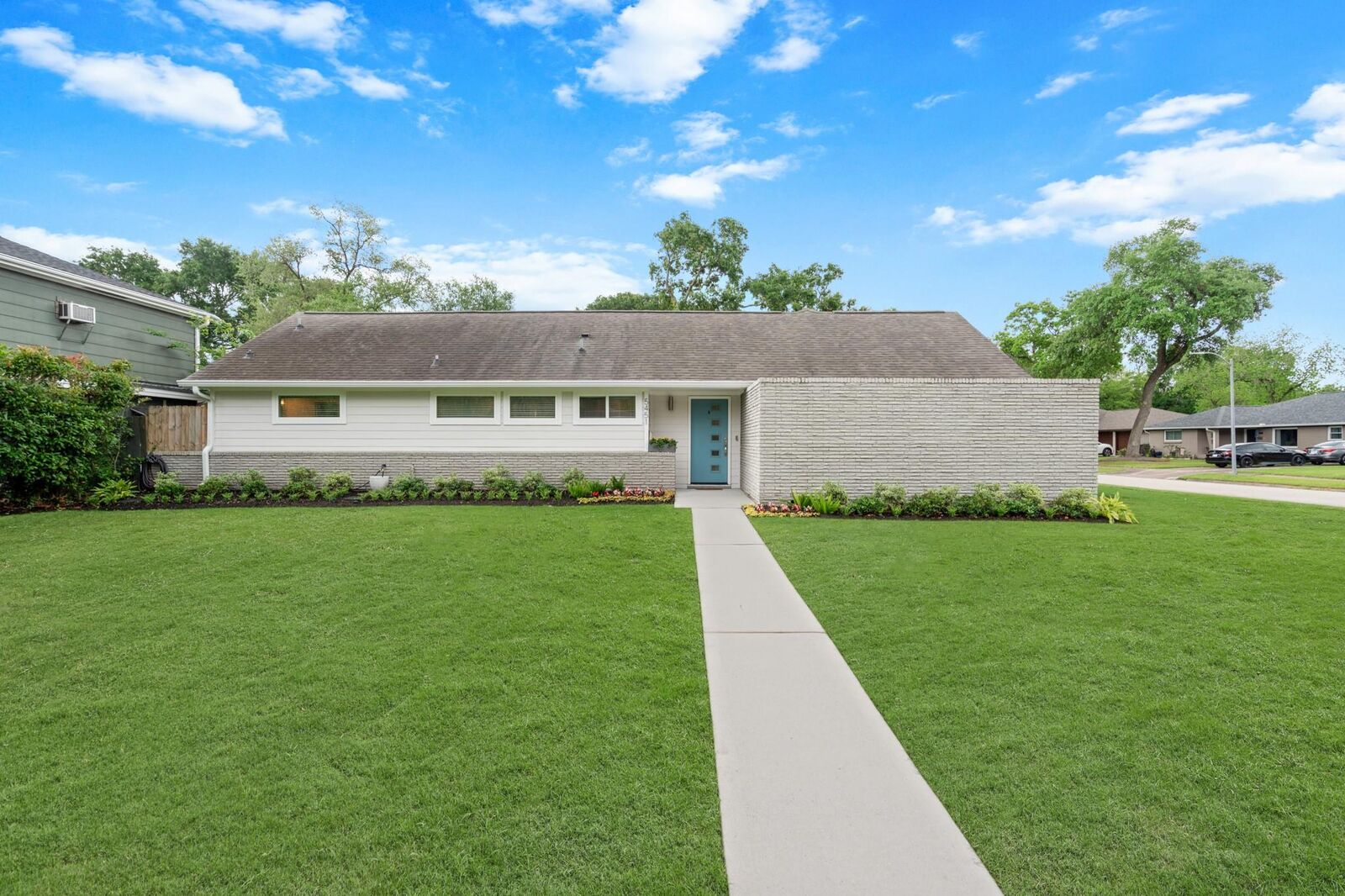 Property Photo:  5451 Stillbrooke Drive  TX 77096 