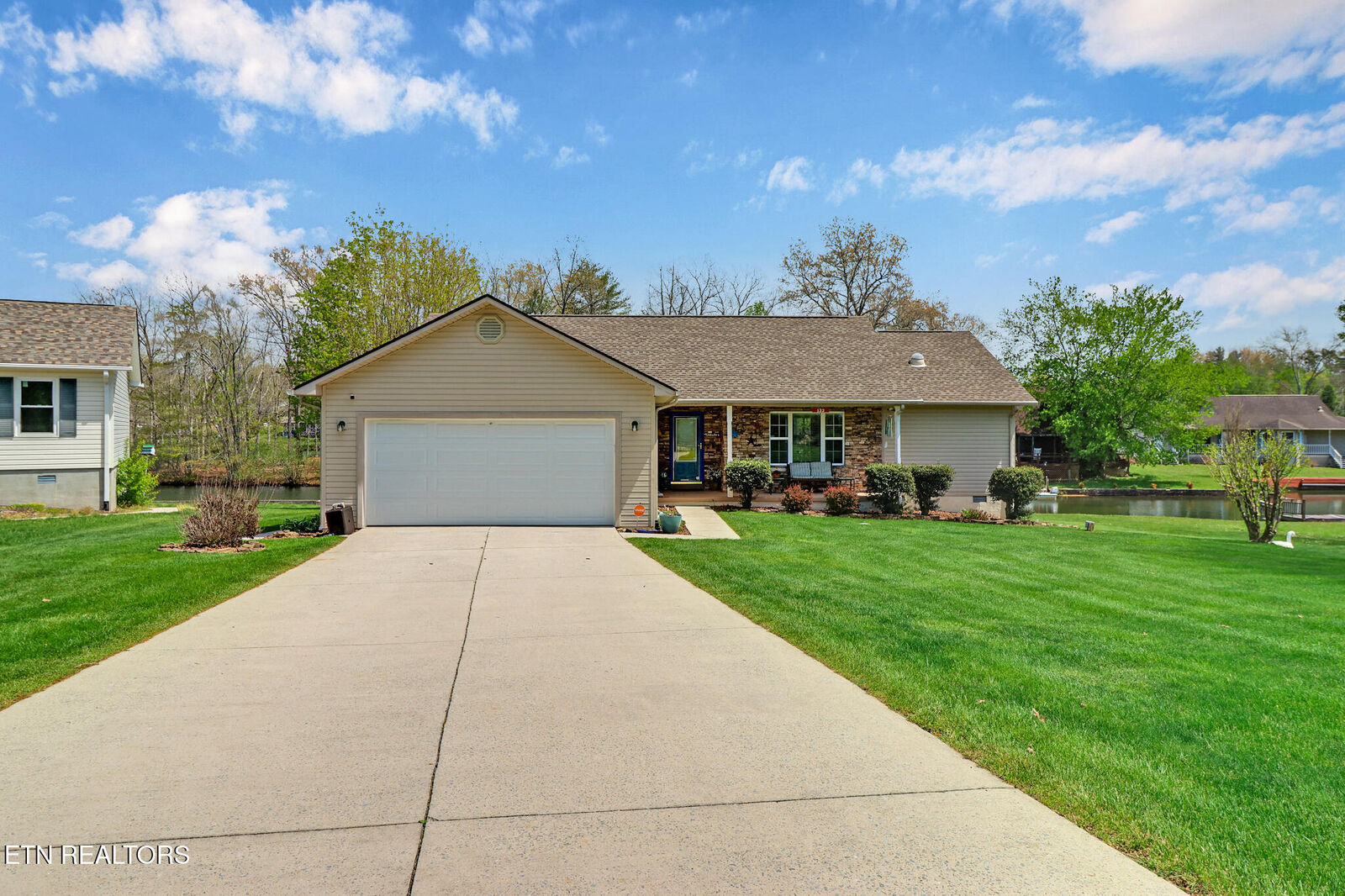 Property Photo:  122 Peace Pipe Bend  TN 38572 