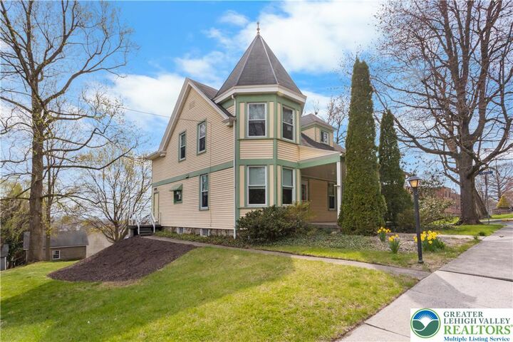 Property Photo: 325 W Center Street PA 18064