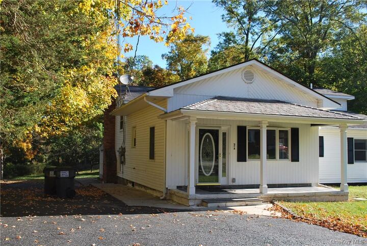 Property Photo:  7 Autumn Trail A  NY 10924 