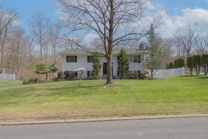 Property Photo:  45 Woodglen Drive  NY 10956 