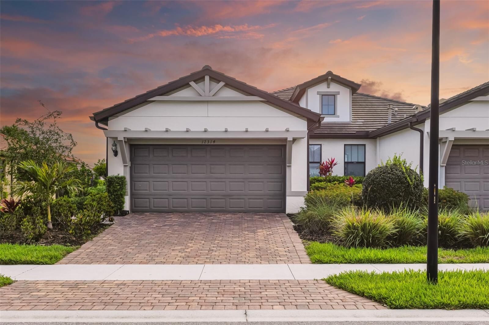 Property Photo:  12314 Myrtle Bay Court  FL 34238 