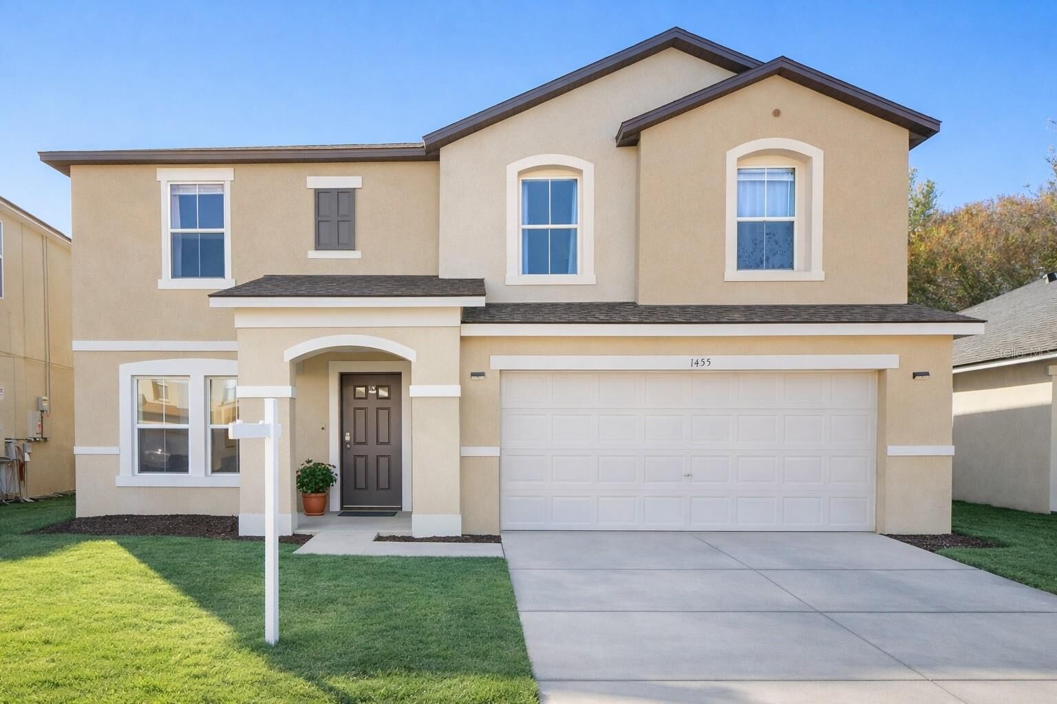 Property Photo:  1455 Blue Horizon Drive  FL 34714 