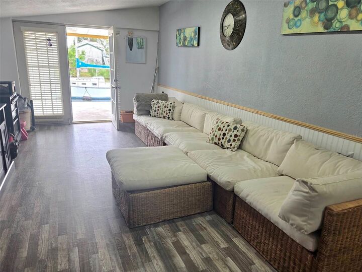 Property Photo:  6726 Albatross Lane  FL 34667 