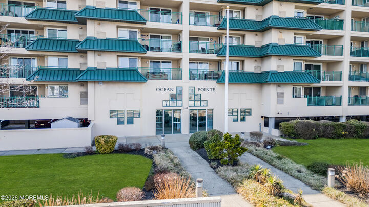 Property Photo:  422 Ocean Boulevard N  NJ 07740 