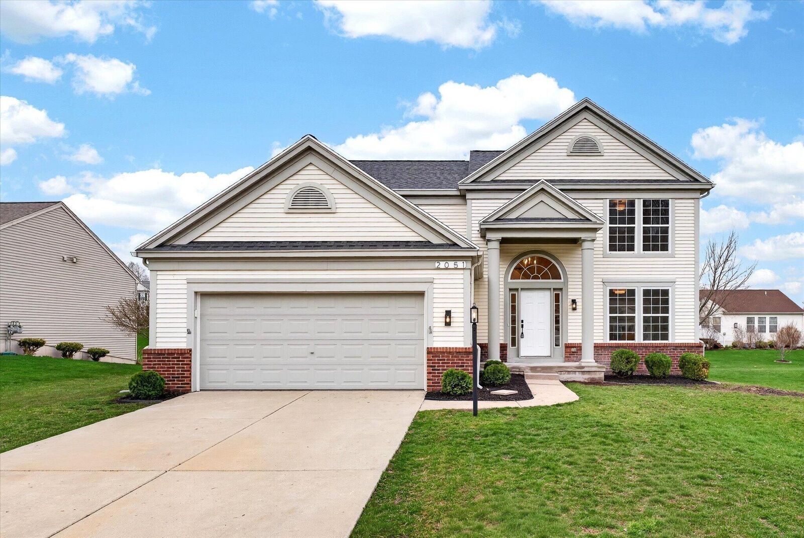 Property Photo:  2051 Glenn Canyon Drive SE  MI 49316 