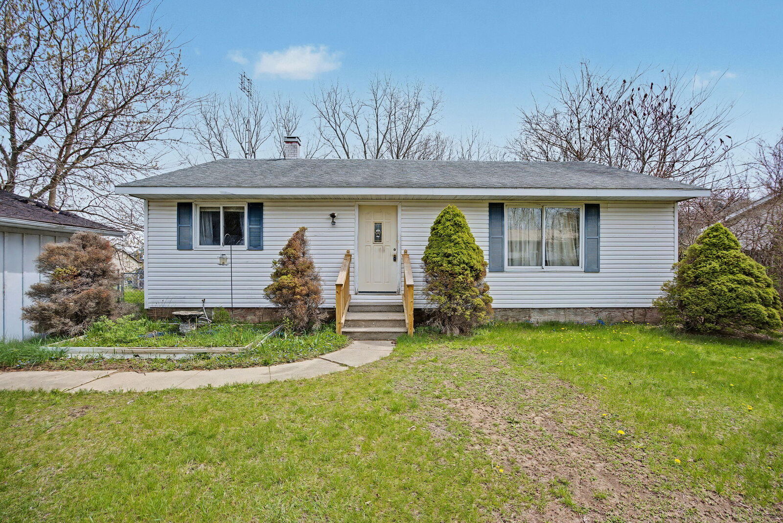 Property Photo:  5223 S Boulder Street  MI 49201 