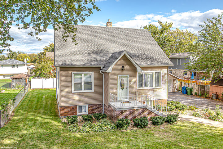 Property Photo:  9255 Melvina Avenue  IL 60453 