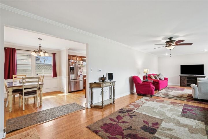 Property Photo:  644 Pierce Court  IL 60030 