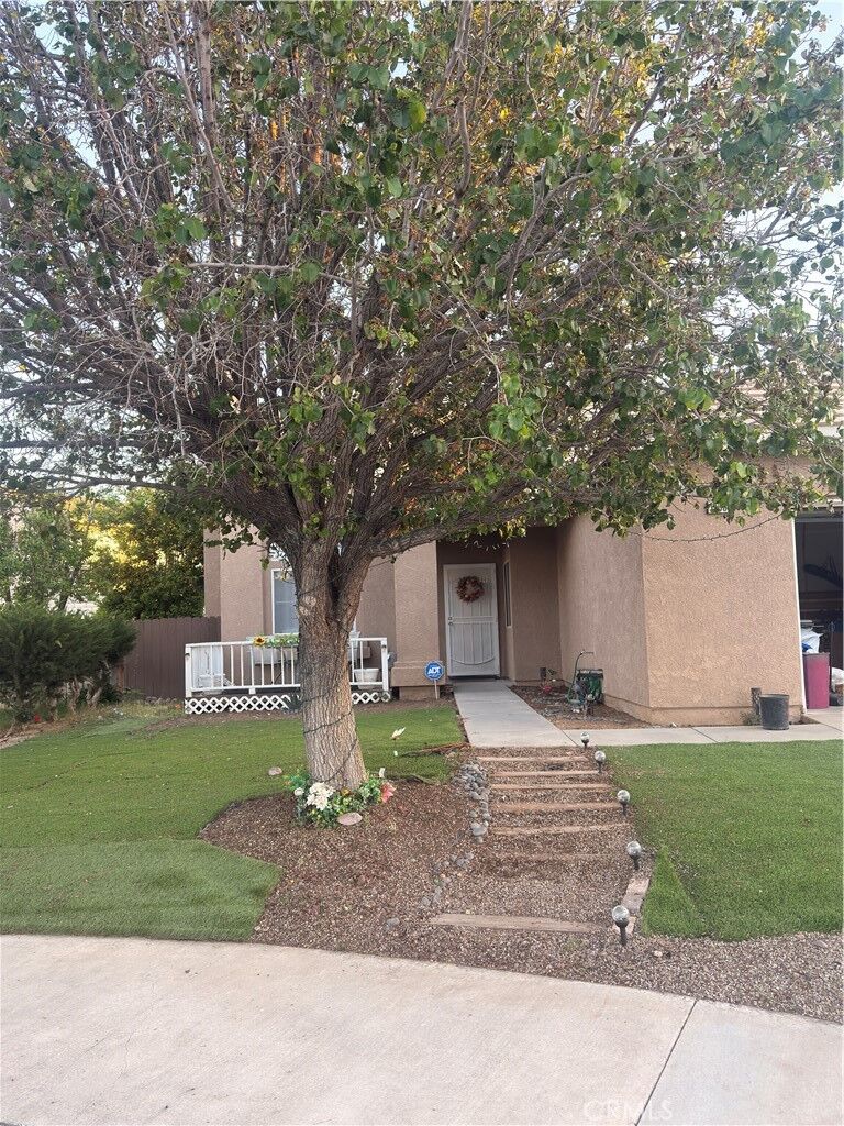 Property Photo:  13859 Appaloosa Court  CA 92394 