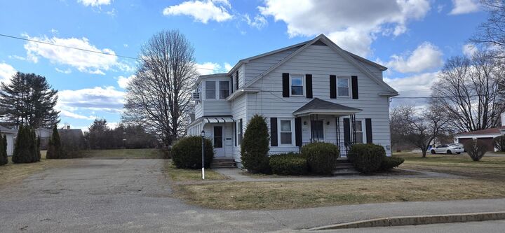 Property Photo:  215 Cook Street  ME 04210 