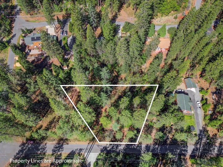 Property Photo:  2548 Aspen Way  CA 95223 