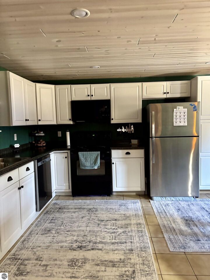 Property Photo:  2738 Cathy Street  MI 48625 