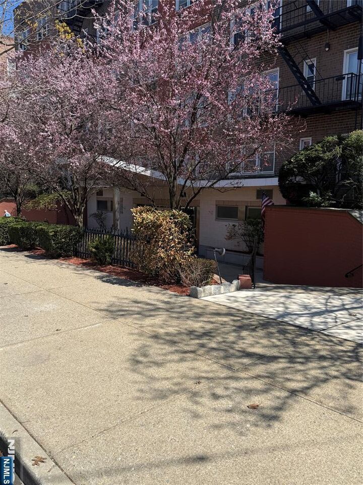 Property Photo:  2160 Center Avenue 5P  NJ 07024 