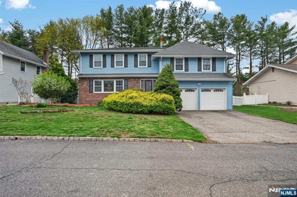Property Photo:  7 Chicopee Drive  NJ 07470 